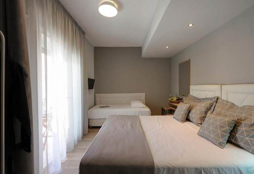 ホテル Skianthion