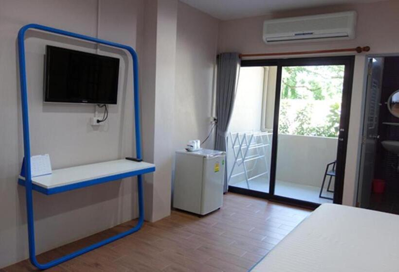 בית מלון כפרי Sunshine Paradise Resort