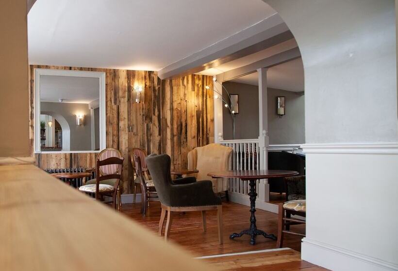 בית מלון כפרי The Kings Arms