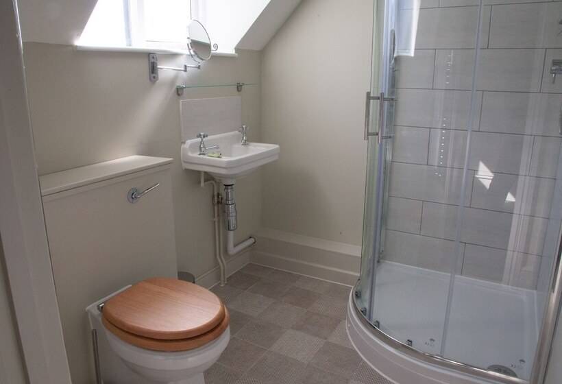 בית מלון כפרי The Kings Arms