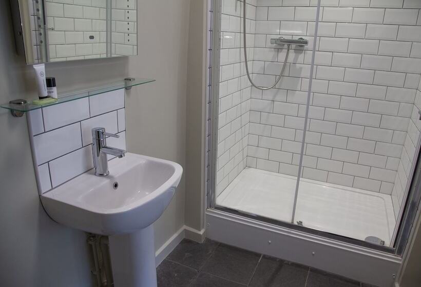 בית מלון כפרי The Kings Arms