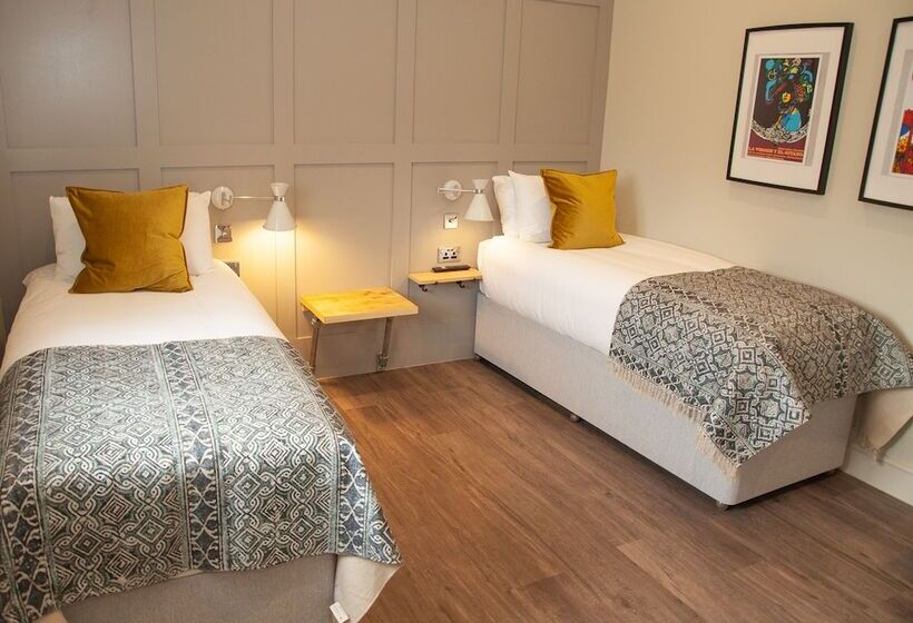 בית מלון כפרי The Kings Arms