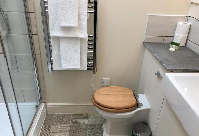 בית מלון כפרי The Kings Arms