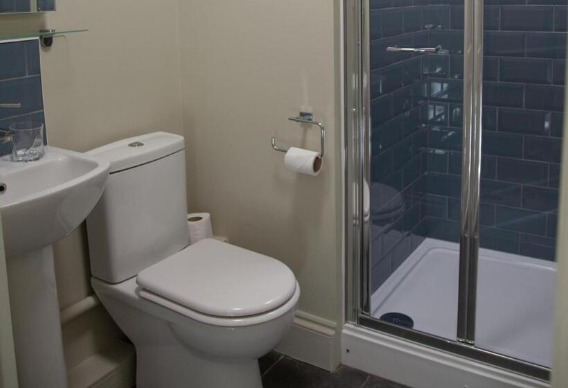 בית מלון כפרי The Kings Arms