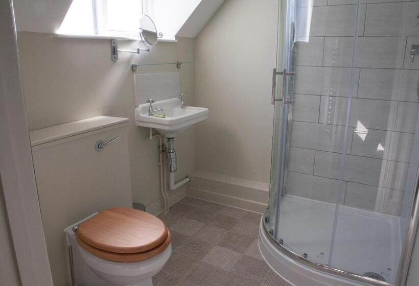 בית מלון כפרי The Kings Arms