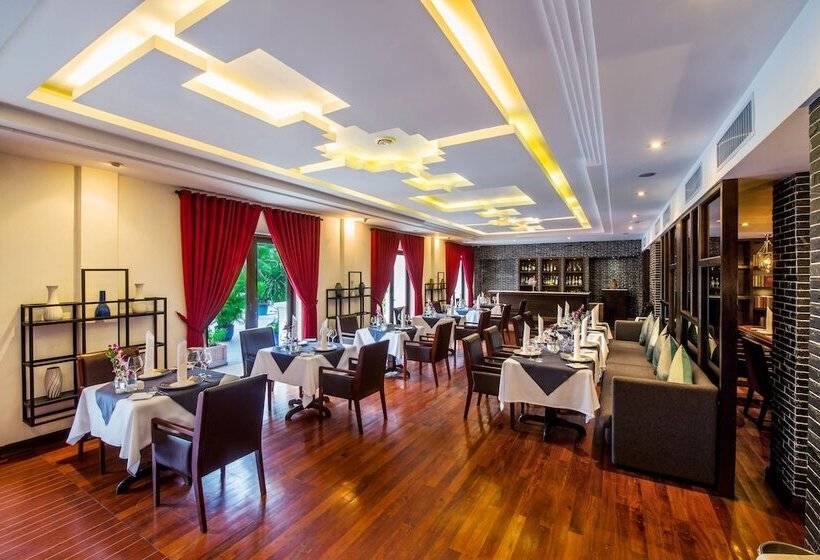 ホテル The Privilege Floor By Lotus Blanc