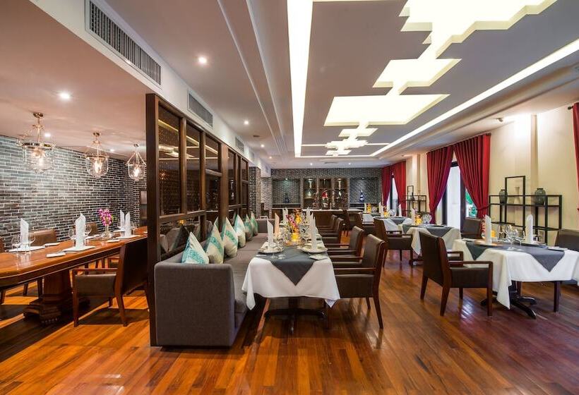 ホテル The Privilege Floor By Lotus Blanc