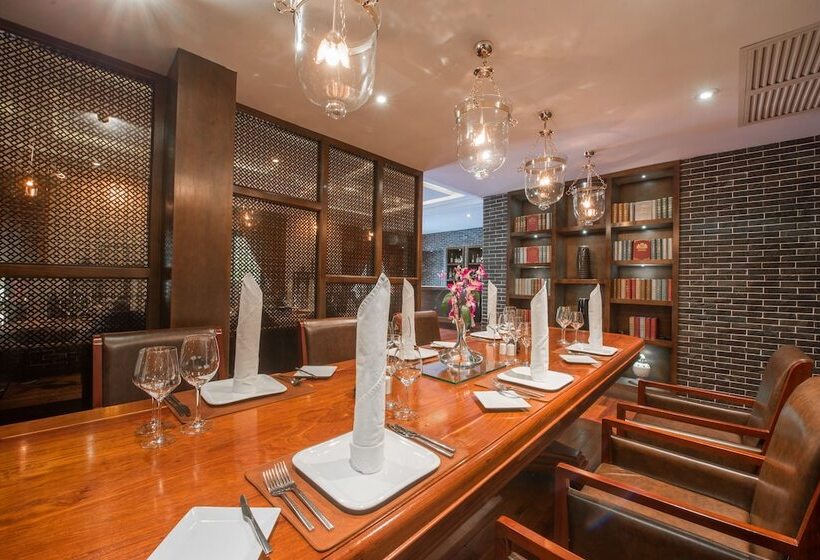 ホテル The Privilege Floor By Lotus Blanc