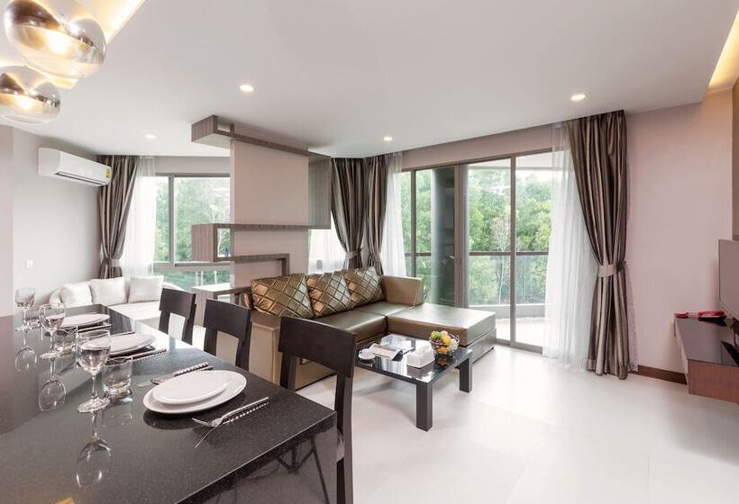 בית מלון כפרי The Regent Phuket Bangtao Beach