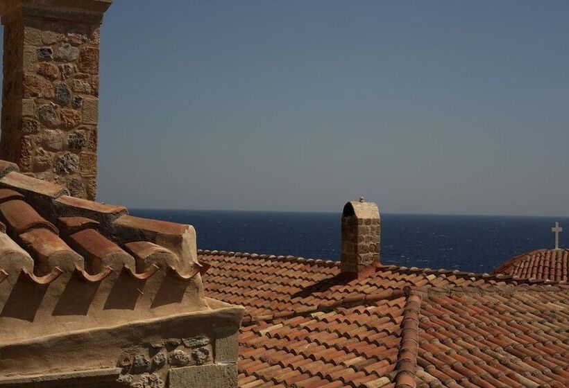 فندق Theophano Art