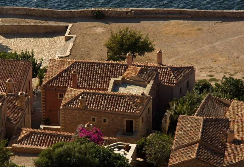 فندق Theophano Art