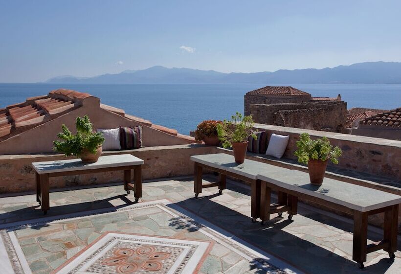 فندق Theophano Art