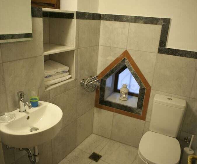 فندق Theophano Art