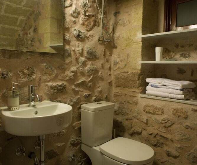 فندق Theophano Art