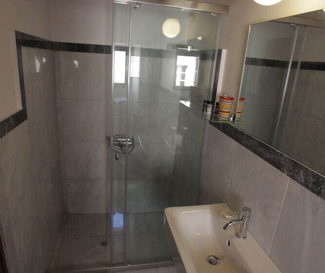 فندق Theophano Art