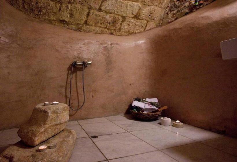 فندق Theophano Art