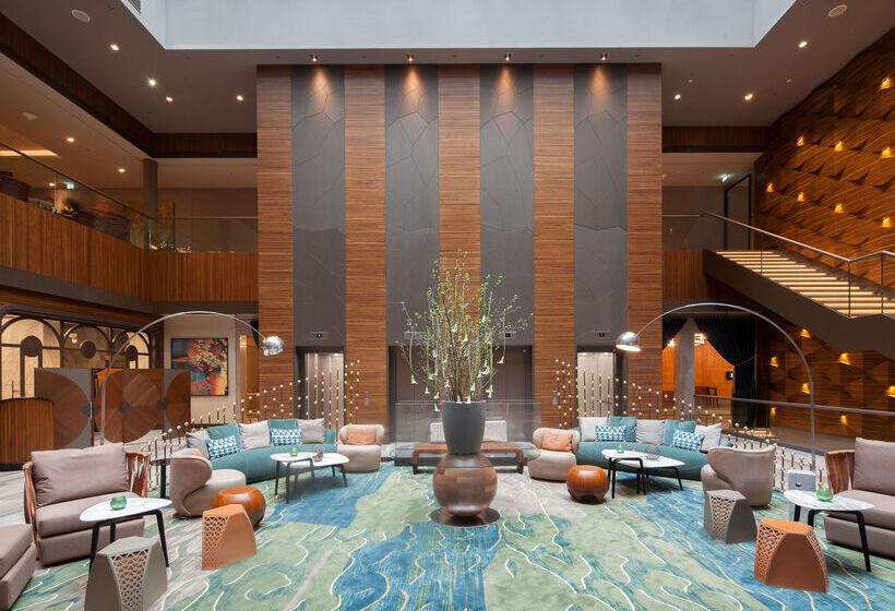 هتل Titanic Chaussee Berlin