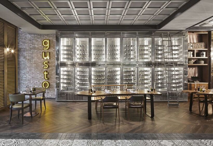 هتل Titanic Chaussee Berlin