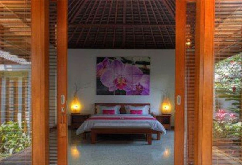 ホテル Villa Victoria Bali