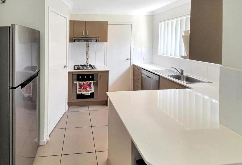 Lillypilly Resort Apartments