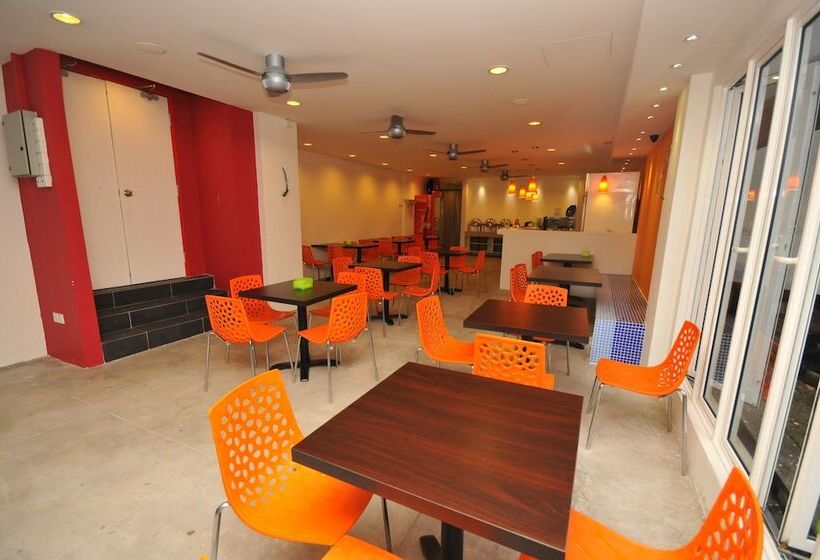 M Design Hotel At Pandan Indah