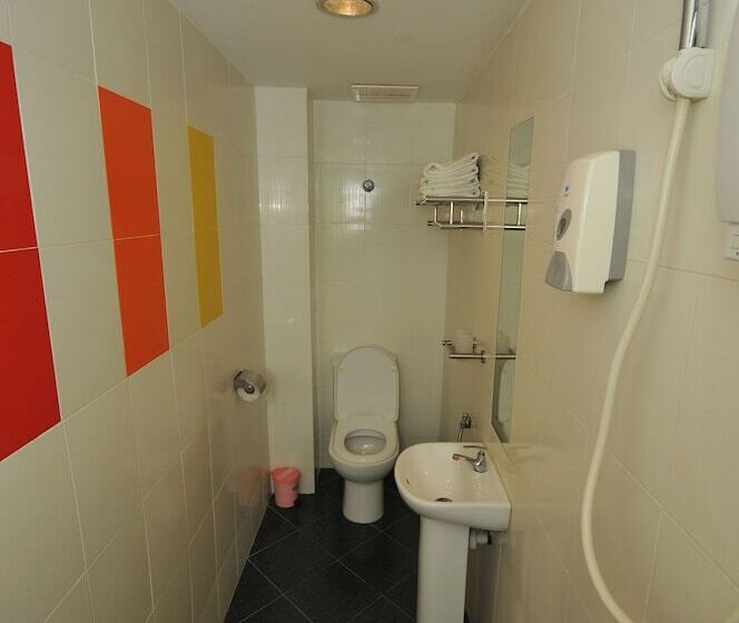 M Design Hotel At Pandan Indah