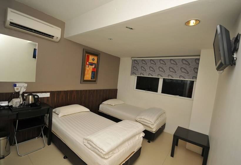 M Design Hotel At Pandan Indah