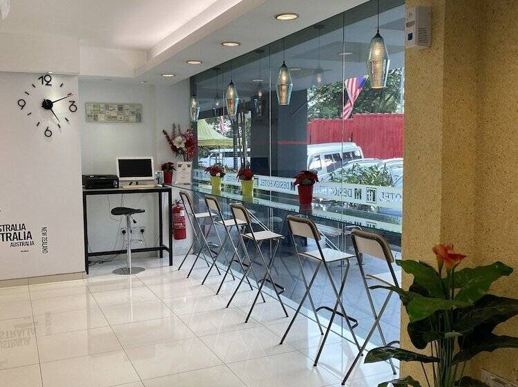 M Design Hotel At Pandan Indah