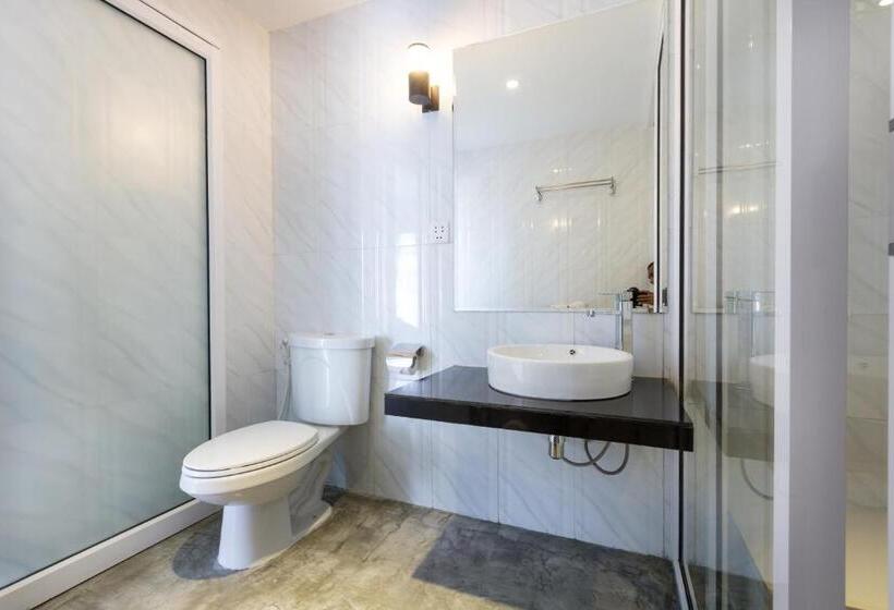 Mary Beach Hotel & Resort