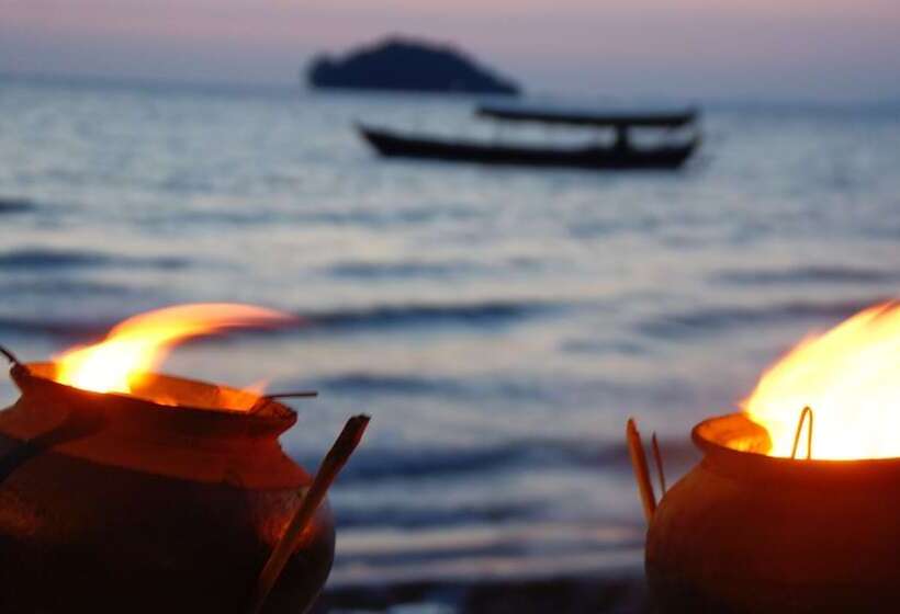 Mary Beach Hotel & Resort