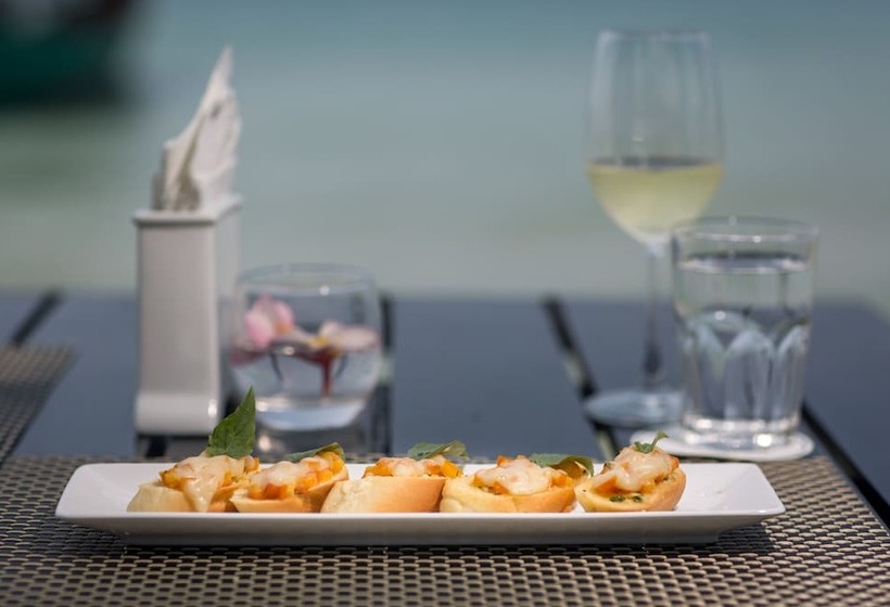 Mary Beach Hotel & Resort