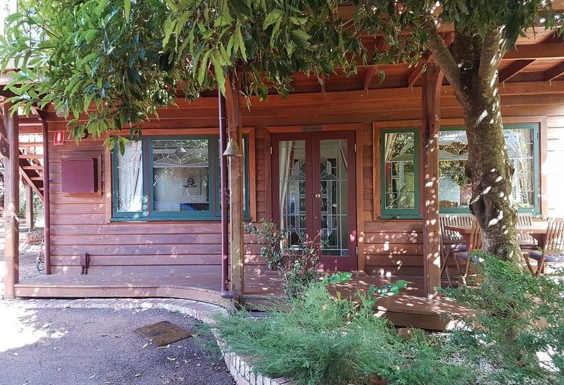 مُتل Admiral Stirling Inn