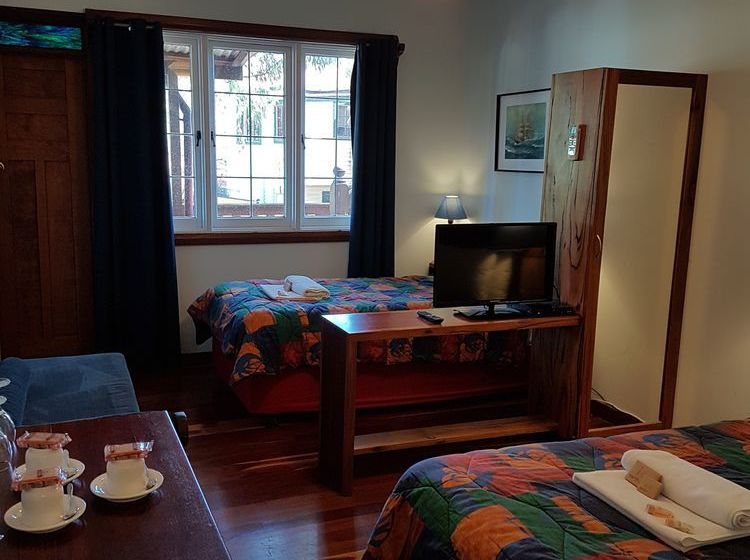 مُتل Admiral Stirling Inn