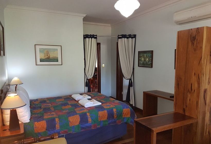 مُتل Admiral Stirling Inn