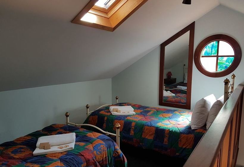 مُتل Admiral Stirling Inn