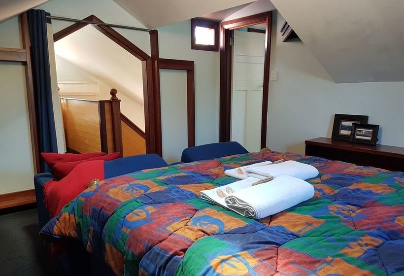 مُتل Admiral Stirling Inn