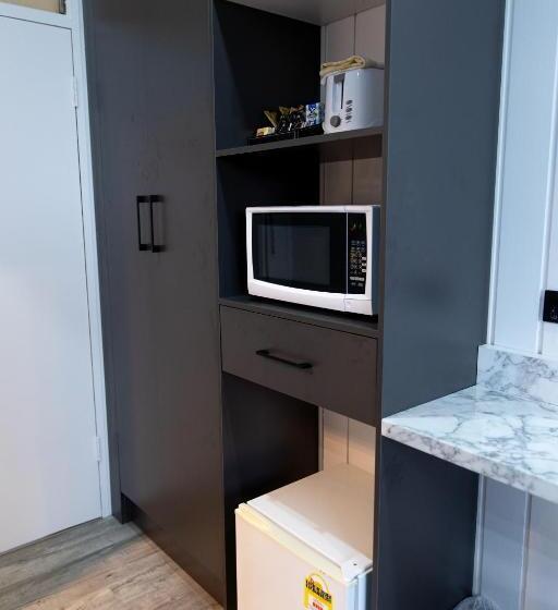 מוטל Garden Motor Inn