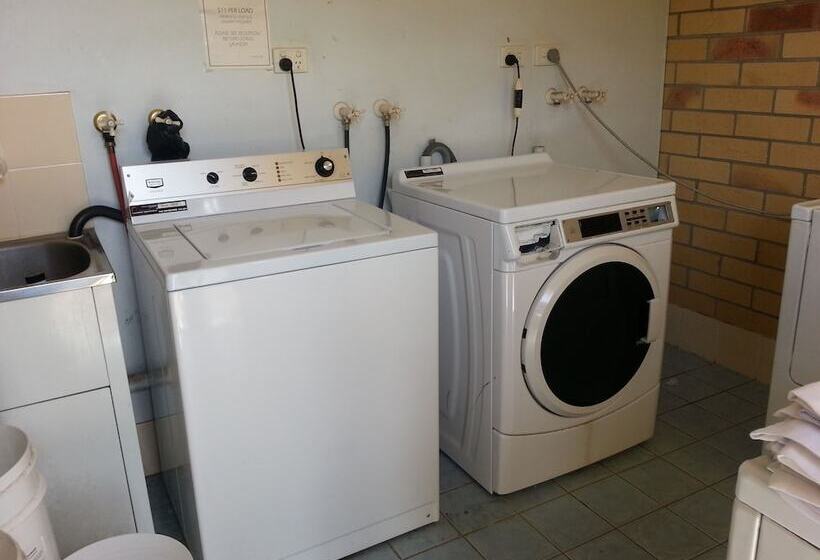 مُتل Moranbah Motor Inn