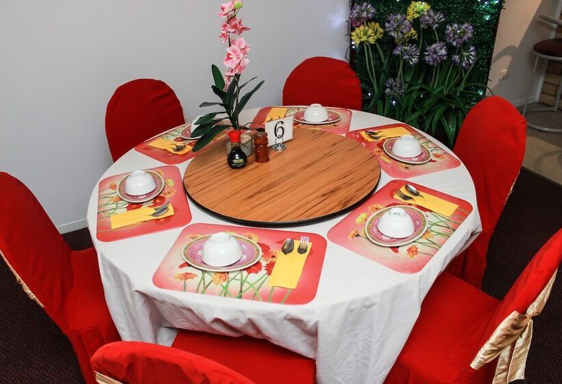 مُتل Moranbah Motor Inn