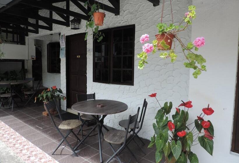 بنسيون Cameronian Inn