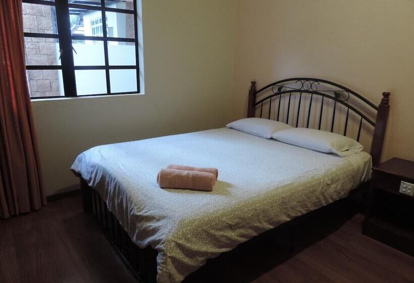 بنسيون Cameronian Inn