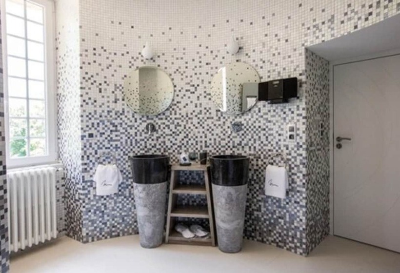 膳宿费 Chateau De Maraval