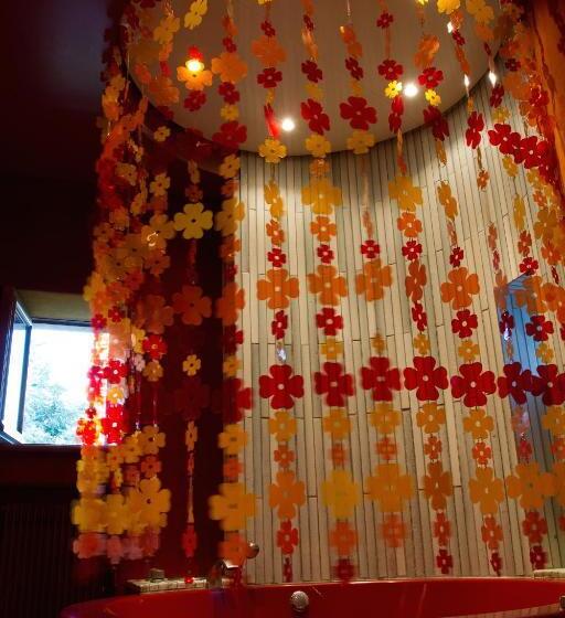 膳宿费 Château Du Besset