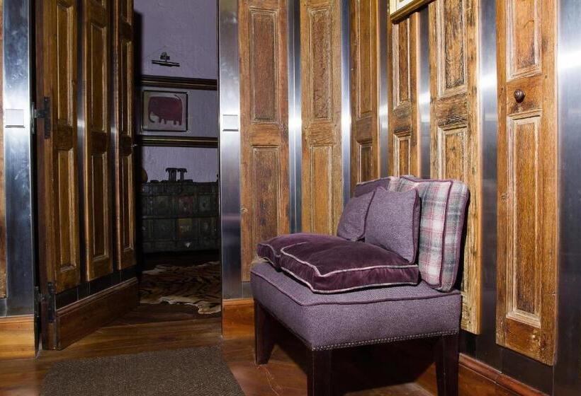 膳宿费 Château Du Besset