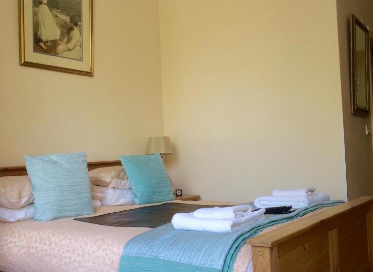 ペンション Rosalie Guest House