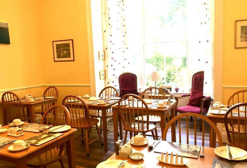 펜션 Rosalie Guest House