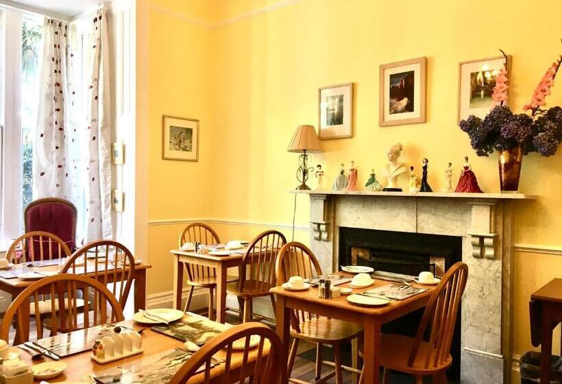 Пансион Rosalie Guest House