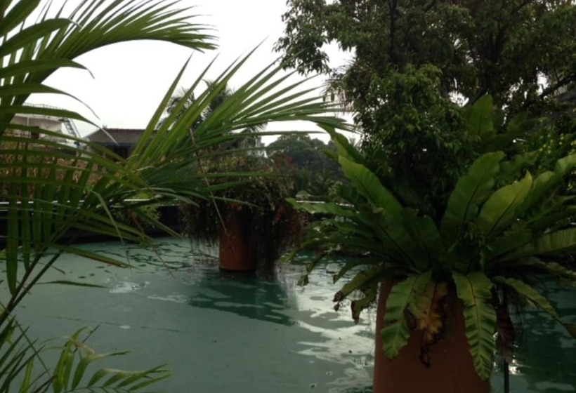 פנסיון Silvikris Villa