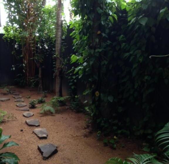 פנסיון Silvikris Villa