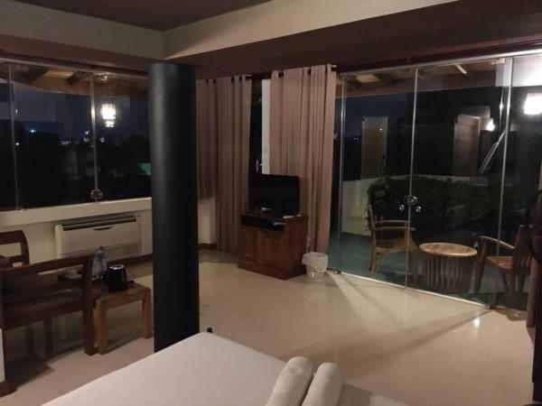 פנסיון Silvikris Villa